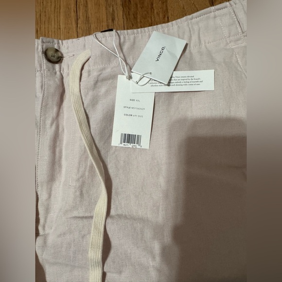 Vince Men's Lightweight Hemp 9" Shorts in Dusty Mauve - Picture 6 of 8